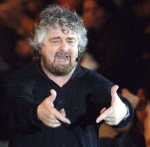 La favola dell'antipolitica. Persino Napolitano ha paura di Beppe Grillo