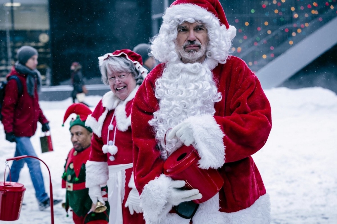 Babbo Bastardo 2, il Babbo Natale più sboccato del cinema americano, è ora disponibile in Blu-ray. Ecco la recensione!