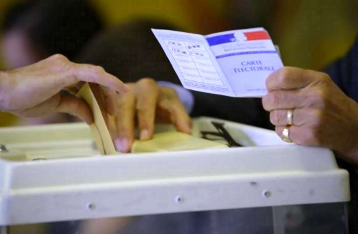 La Francia elegge il nuovo presidente tra Emmanuel Macron e Marine Le Pen