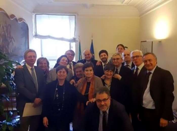 Il Senato approva la manovrina e i voucher, con i senatori di Articolo 1 che non erano presenti al voto