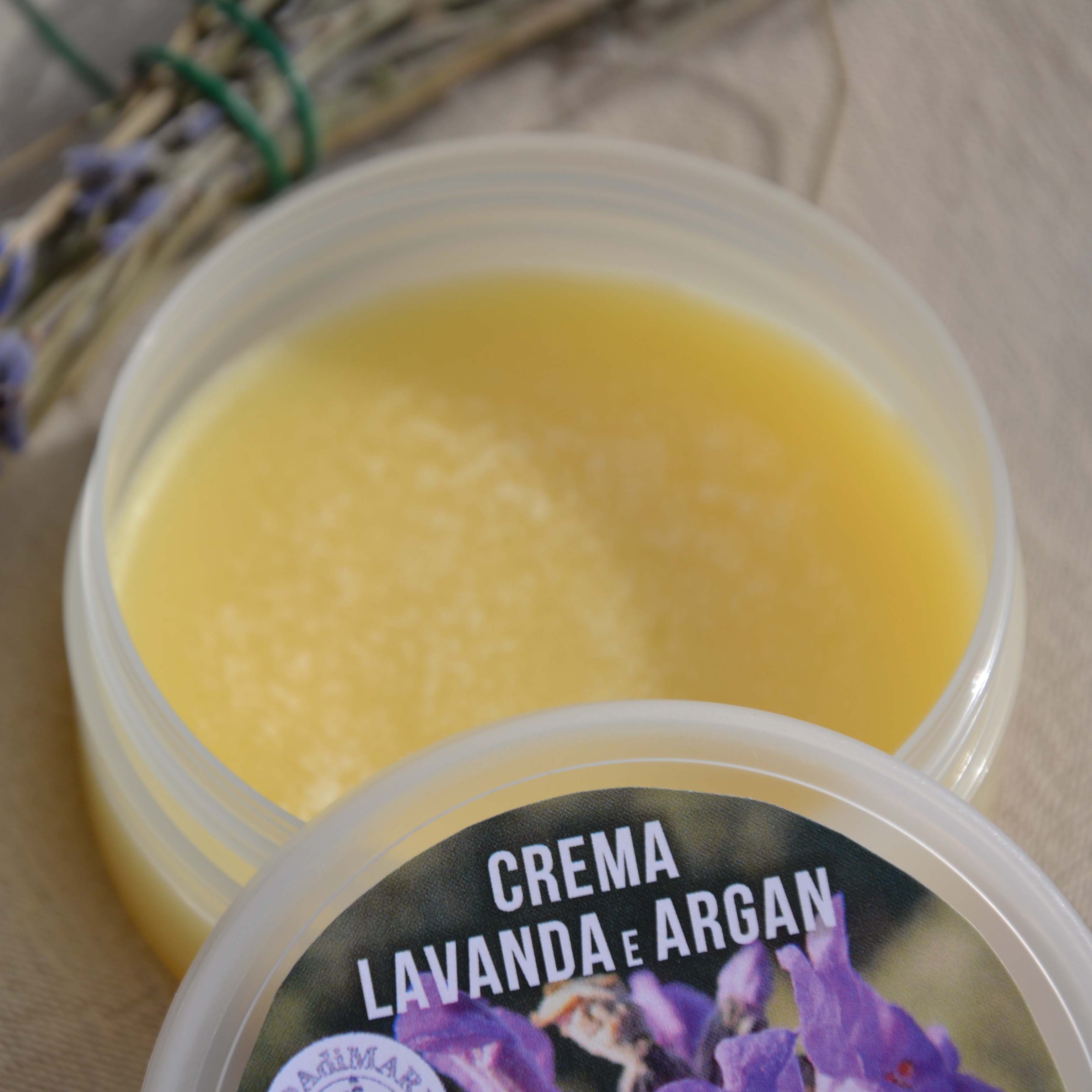 Crema corpo argan e lavanda. Un piacere per la pelle