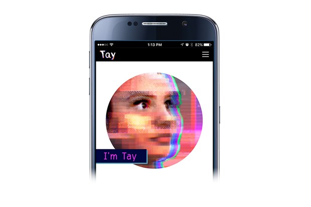 Microsoft cancella il chatbot Tay per risposte inopportune