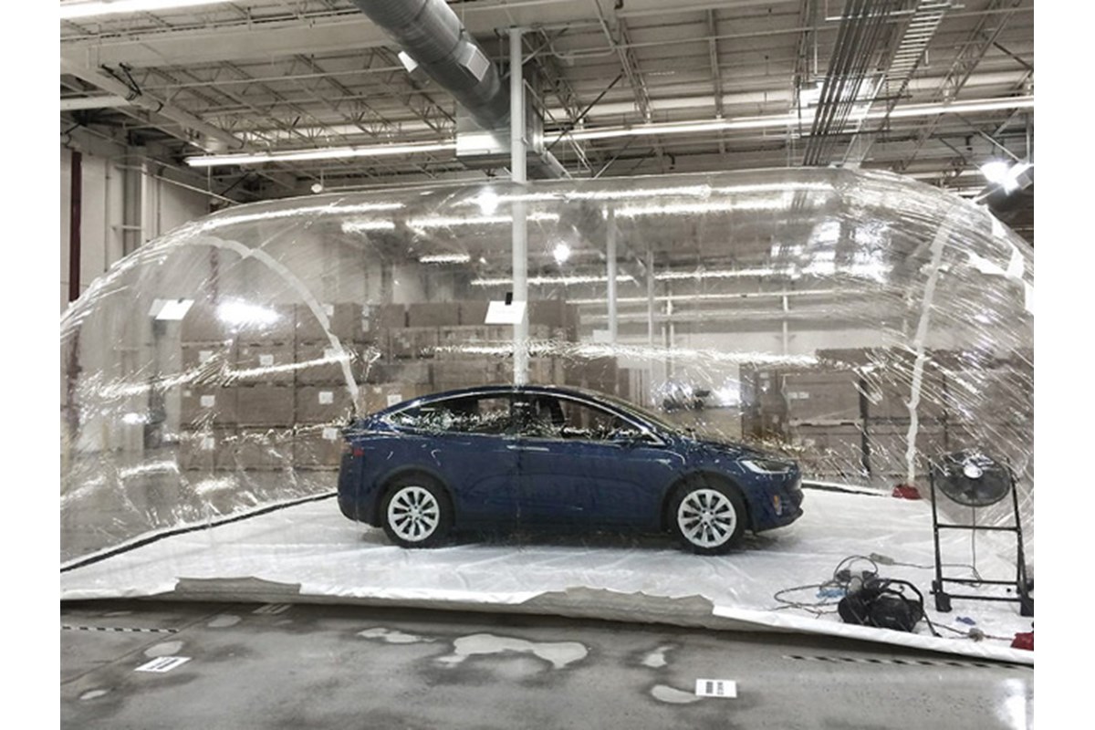 Gli incredibili filtri per l'aria di Tesla Model X