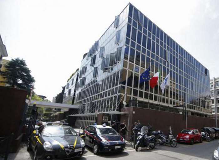 Il Senato sfiducia il CdA di Consip e ci riprova (senza esito) con il ministro Lotti