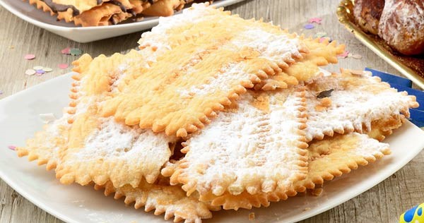 Ricetta: Chiacchiere al forno Light per chi è a dieta, sempre friabili e gustose