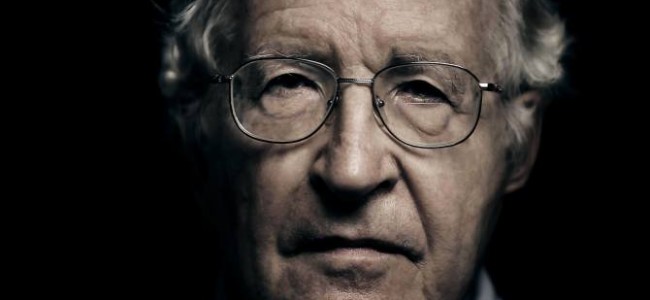 Noam Chomsky Le leggi le fanno le istituzioni finanziarie e le società multinazionali